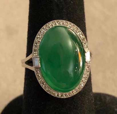 Superb jadeite and diamond, lady's ring